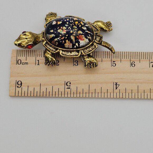 VTG Brooch Turtle Gold Tone Glass Cabochon Red Eye Whimsical Sea Creature Pin - Picture 12 of 12